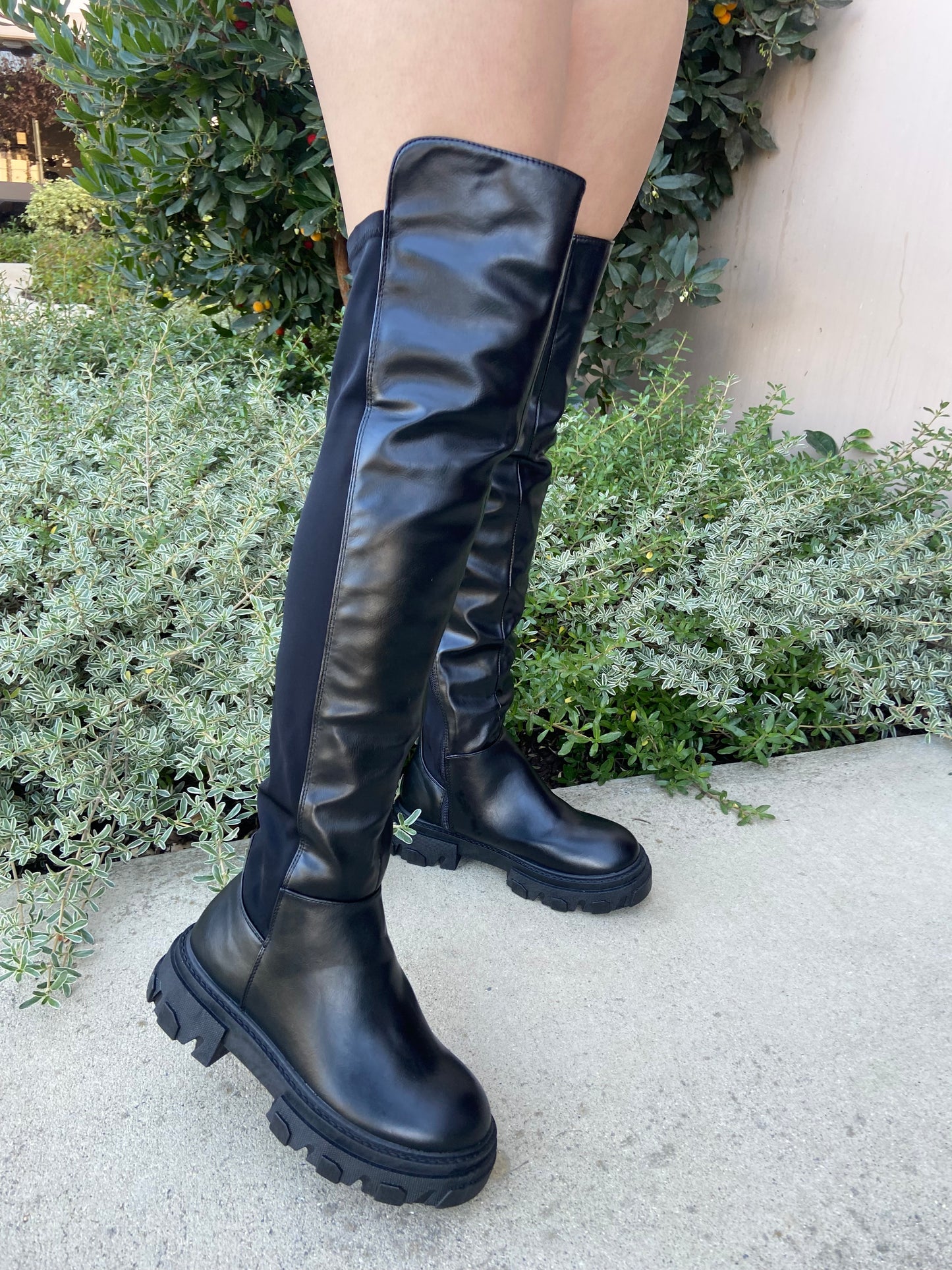 Bianca Boot - Black (Wide Friendly)