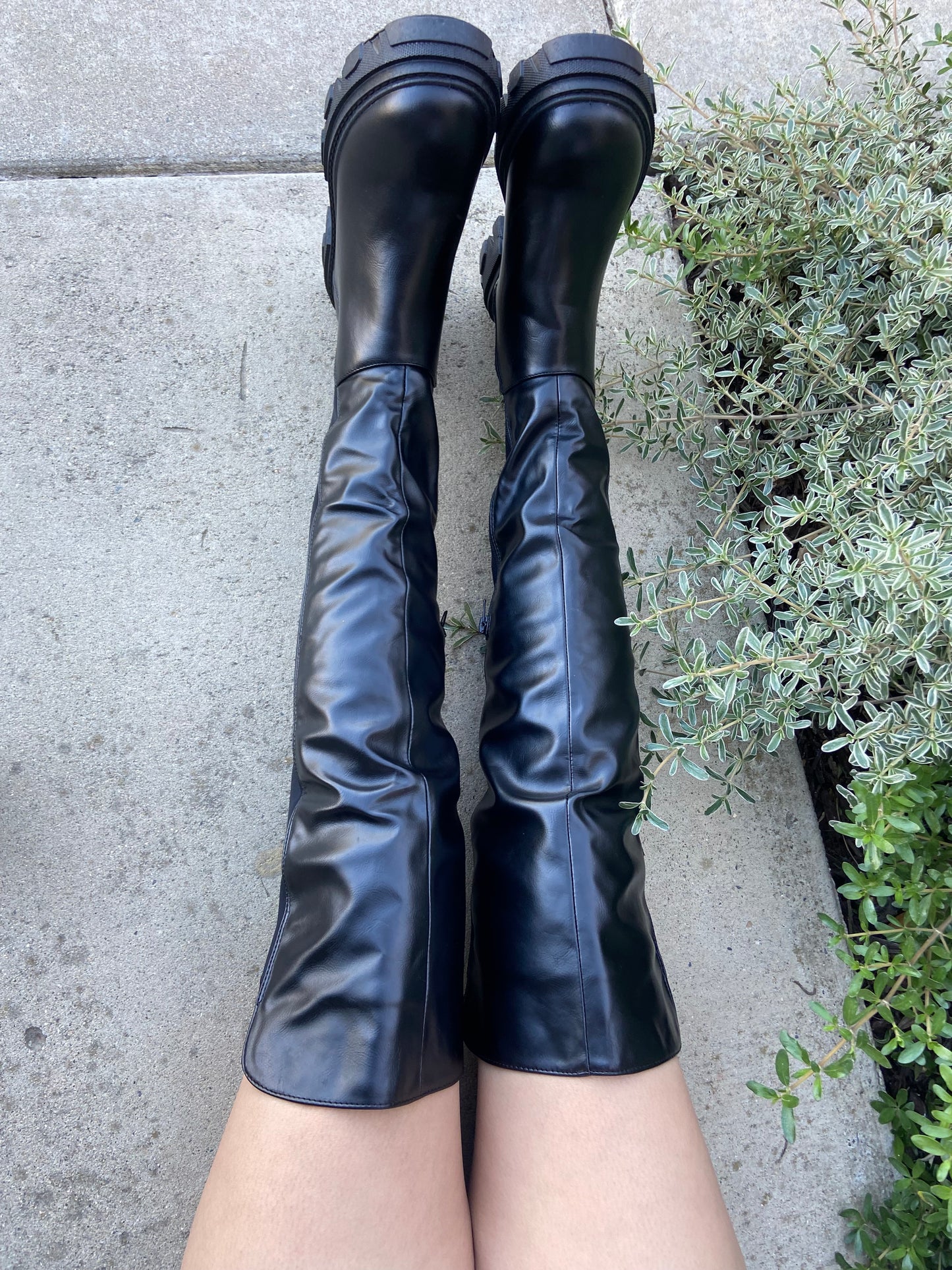 Bianca Boot - Black (Wide Friendly)