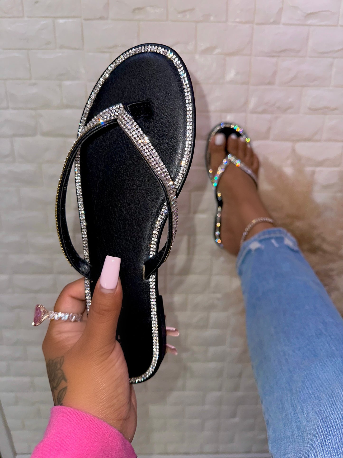 Honey Sandal - Black (Wide Friendly)