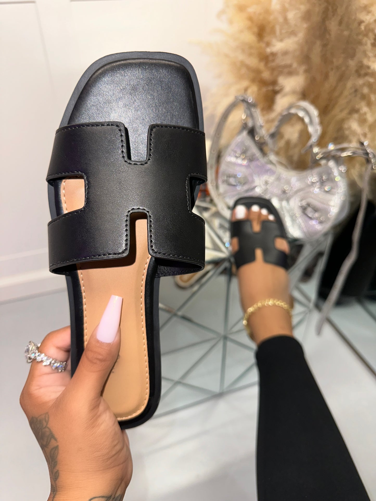 Eliza Sandal - Black (Wide Fit)