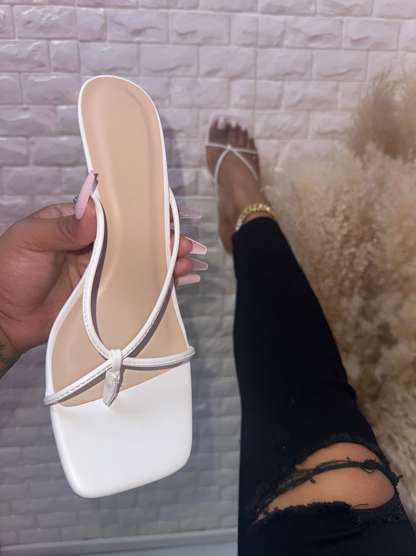 Dexi Heel - White (Wide Friendly)