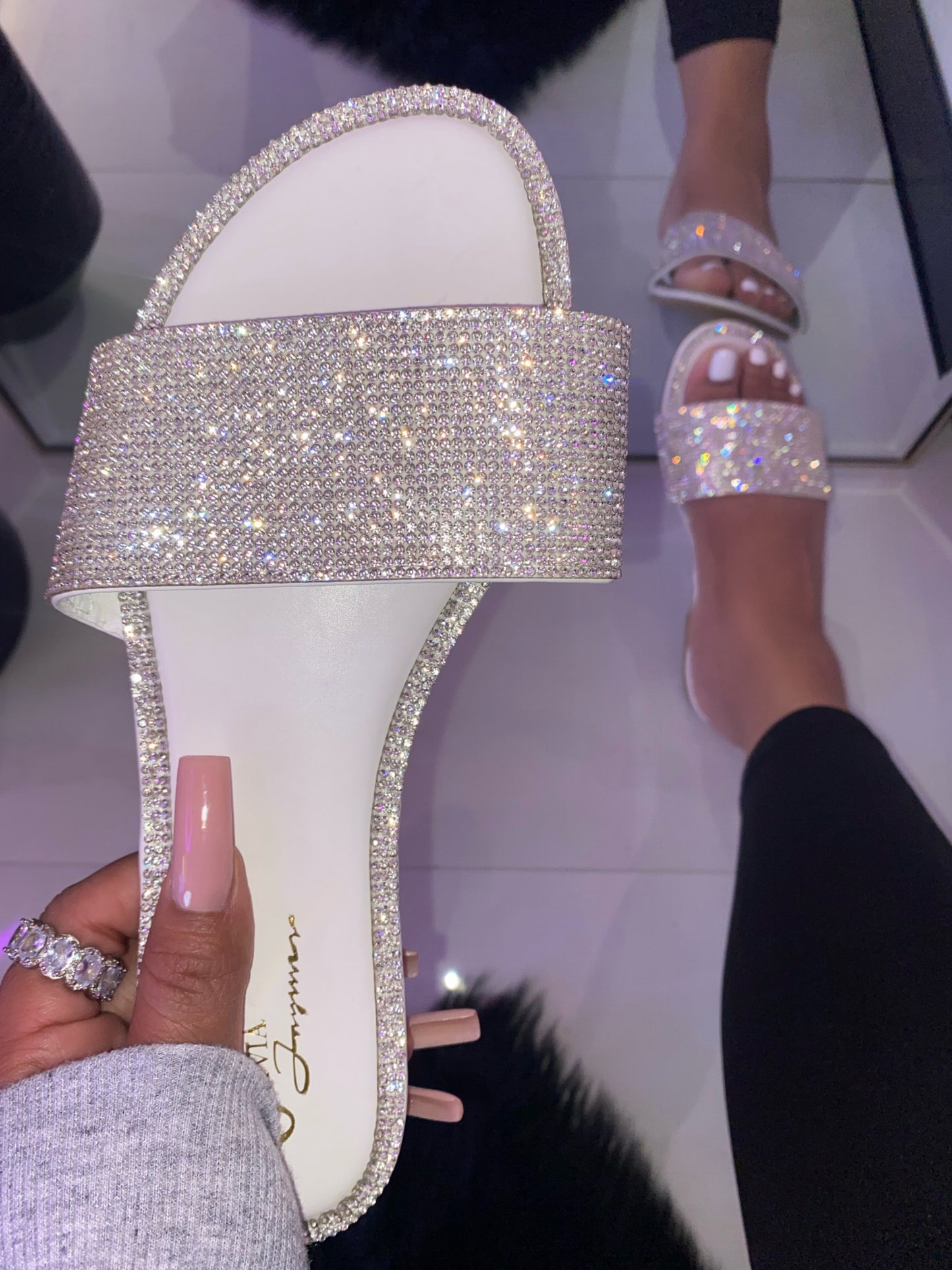 Beki Sandal - White (Wide Friendly)
