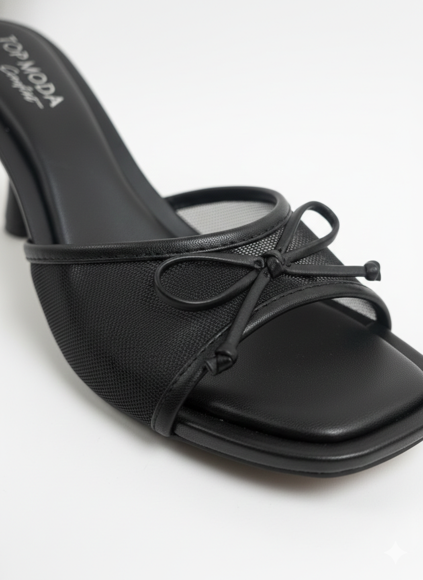 Sandra Heel - Black (Wide Friendly)