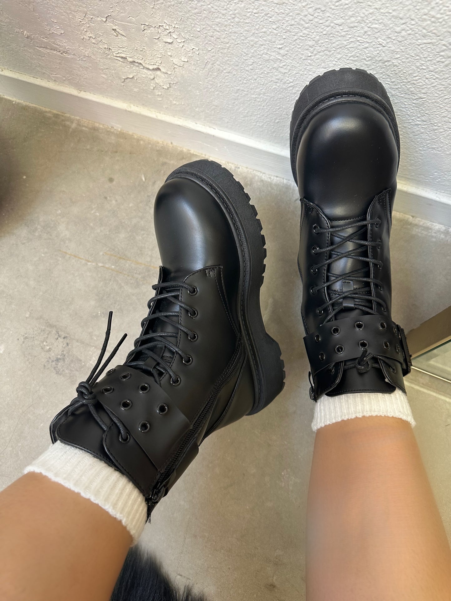 Belle Boot - Black (Wide Friendly)