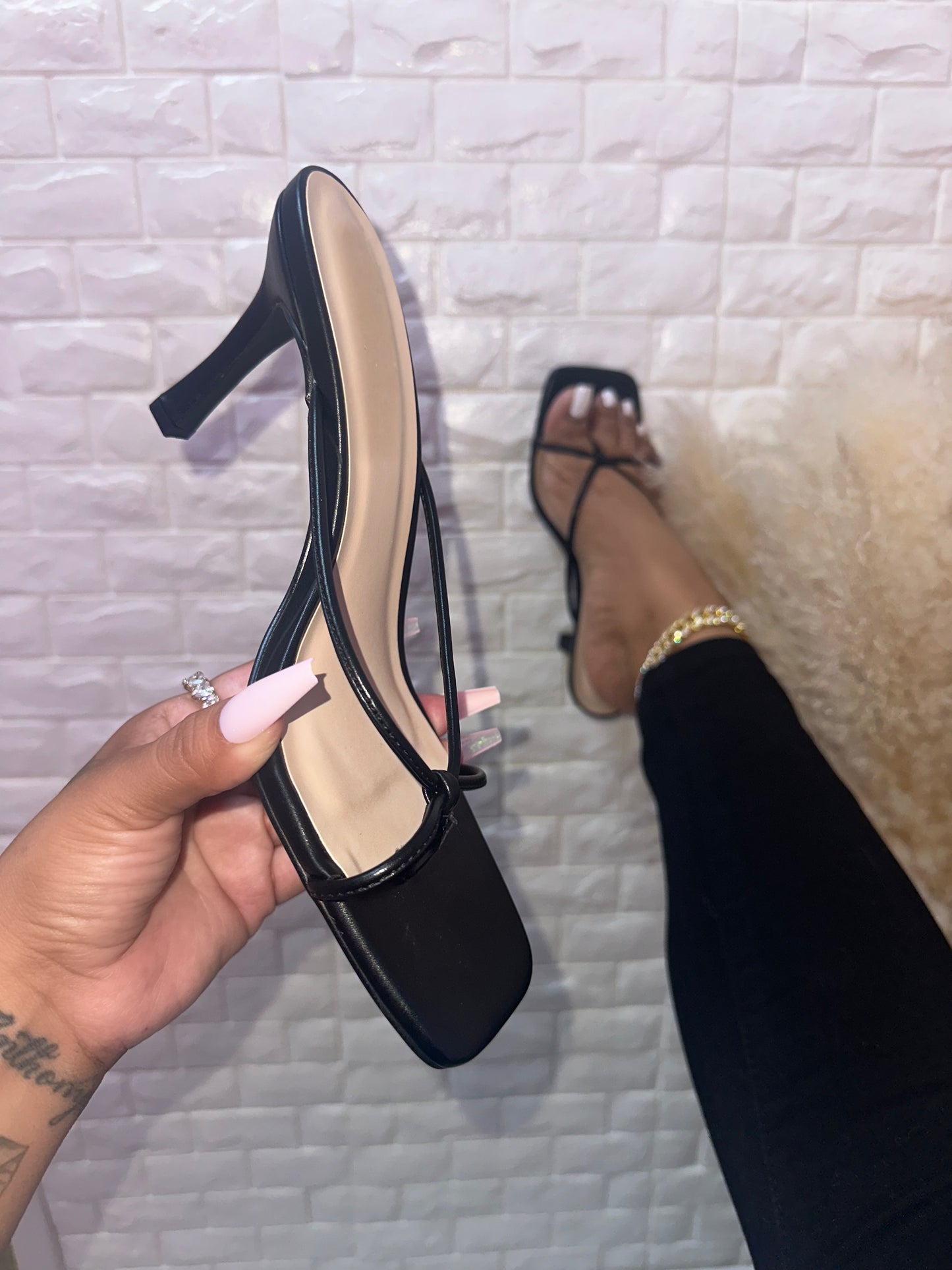 Dexi Heel - Black (Wide Friendly)