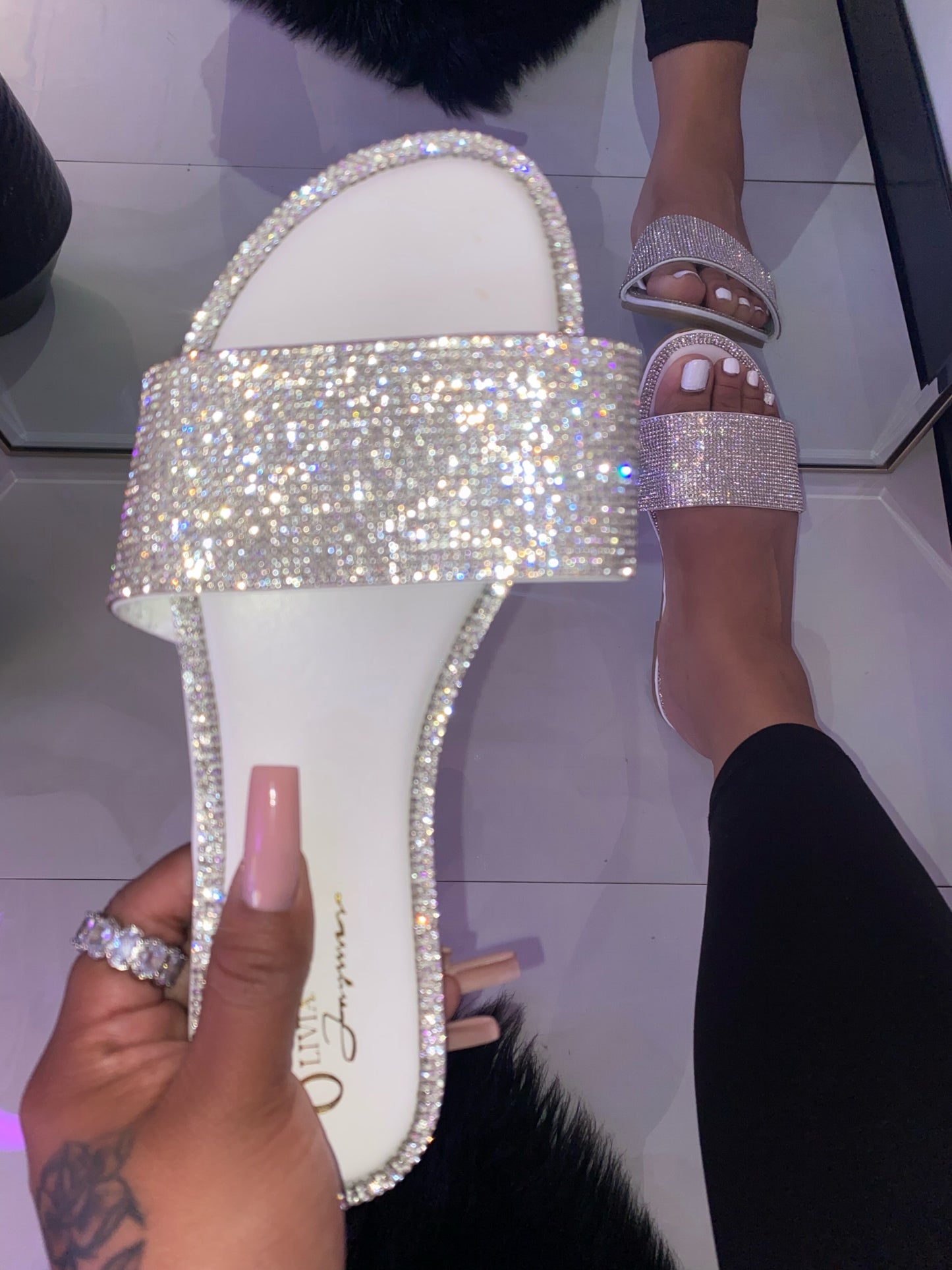 Beki Sandal - White (Wide Friendly)
