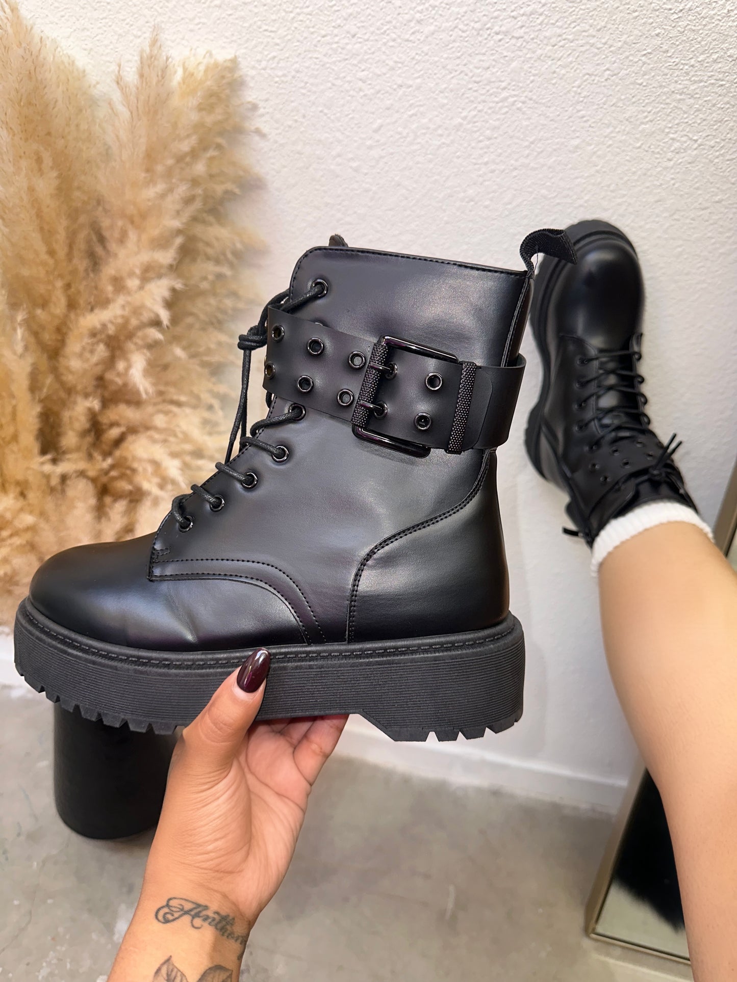 Belle Boot - Black (Wide Friendly)