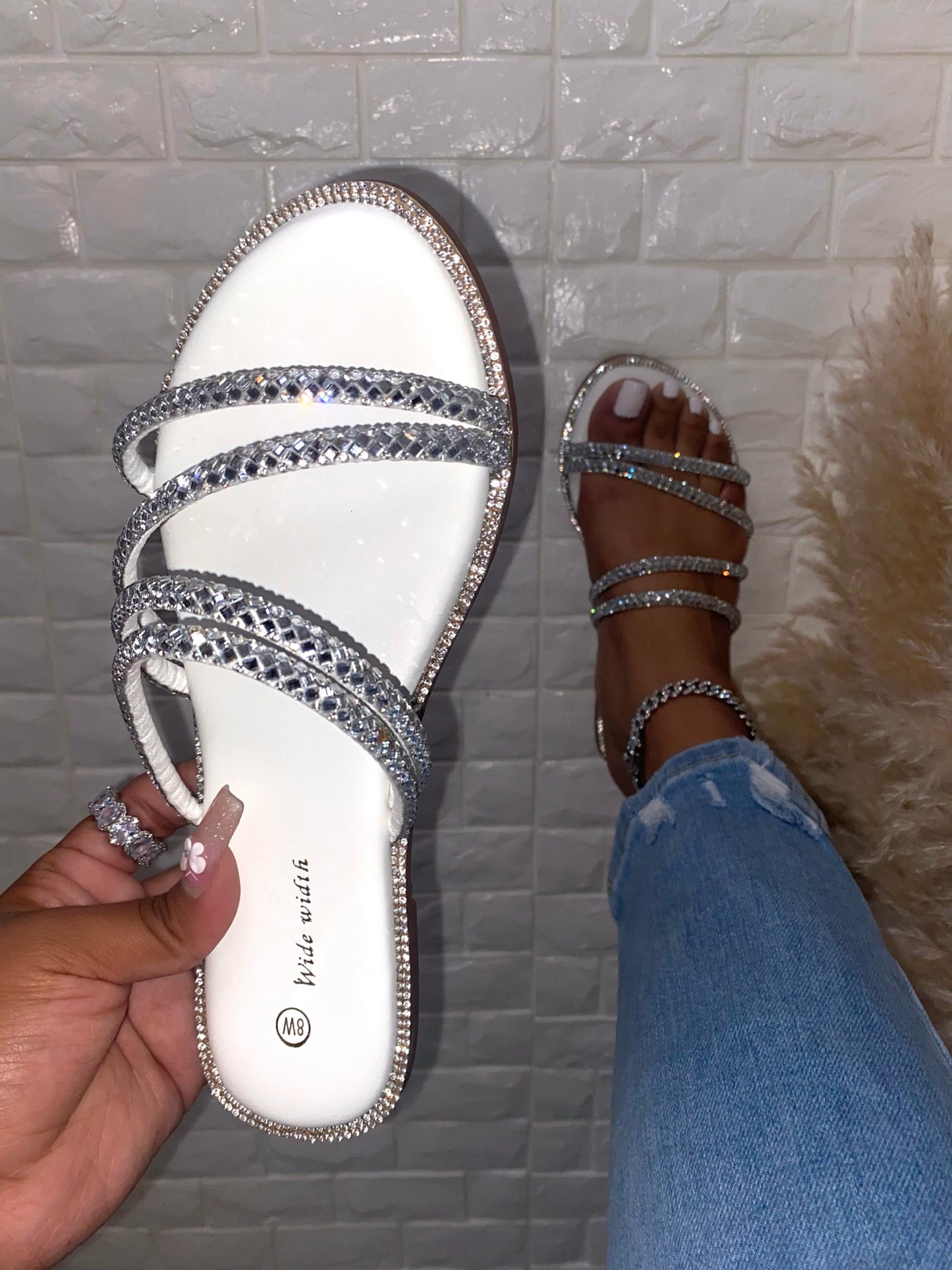 Gabby Sandal - White (Wide Width)