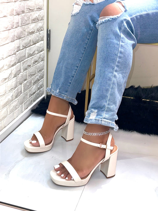 Maggie Heel - Ivory (Wide Fit)