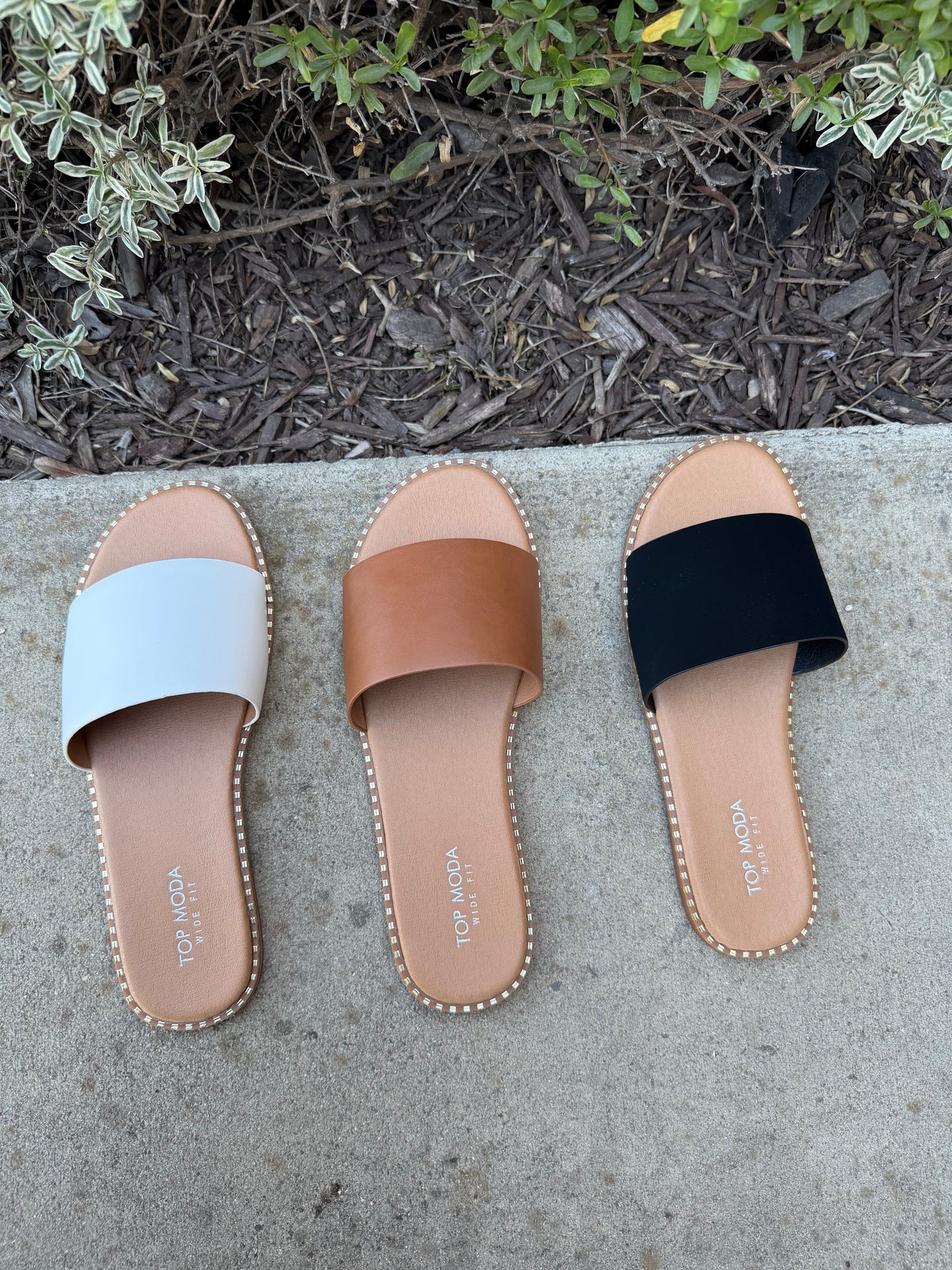 Amirah Sandal - Black (Wide Fit)