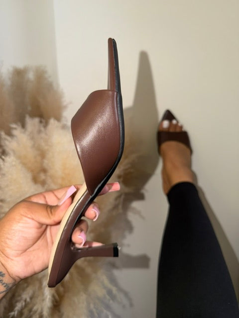 Susan Heel - Brown (Wide Friendly)