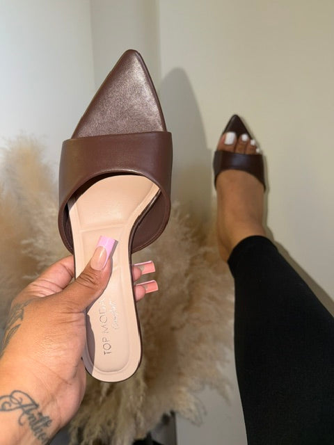 Susan Heel - Brown (Wide Friendly)