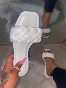 Livia Sandal - White (Wide Friendly)